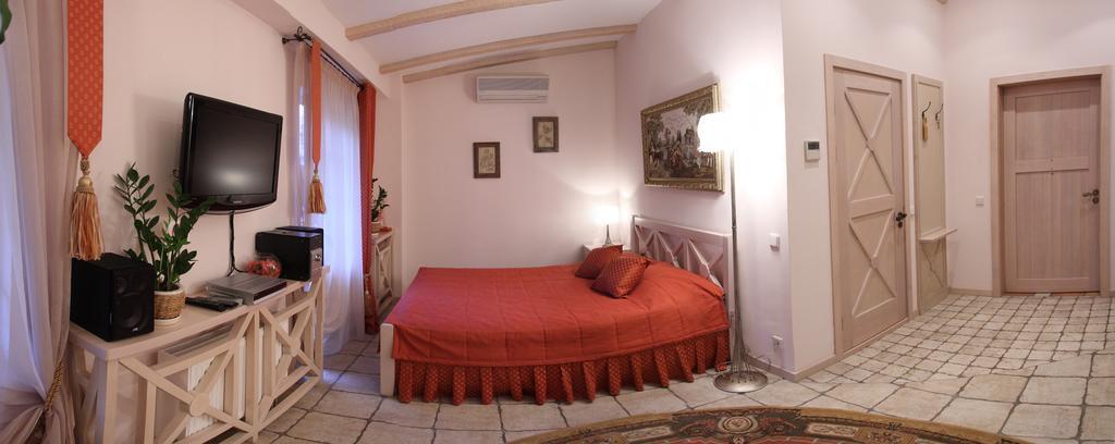 Park-Hotel Butenko Stable Protsev Εξωτερικό φωτογραφία