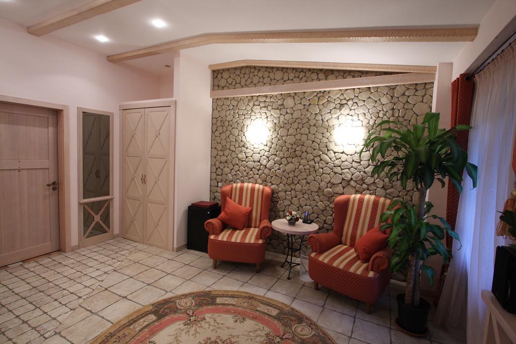 Park-Hotel Butenko Stable Protsev Εξωτερικό φωτογραφία